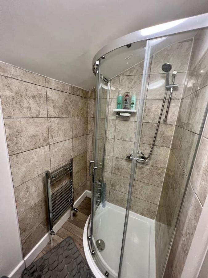 4 Bedroom Terrace House Wellingborough Dış mekan fotoğraf